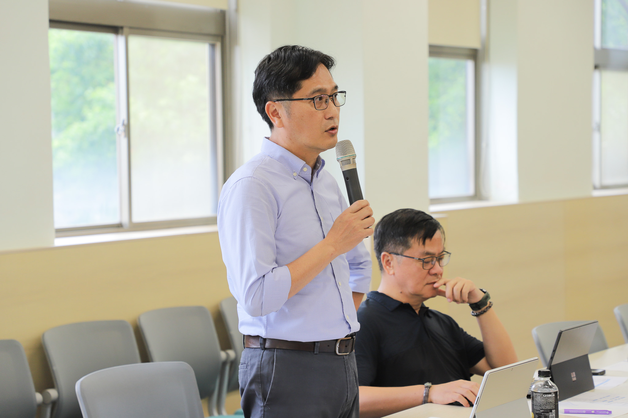 ICI Dean Kuang-Ta Lo delivers the opening remarks at the retreat, sharing his vision and expectations for the College’s future development. (Photo courtesy of ICI)