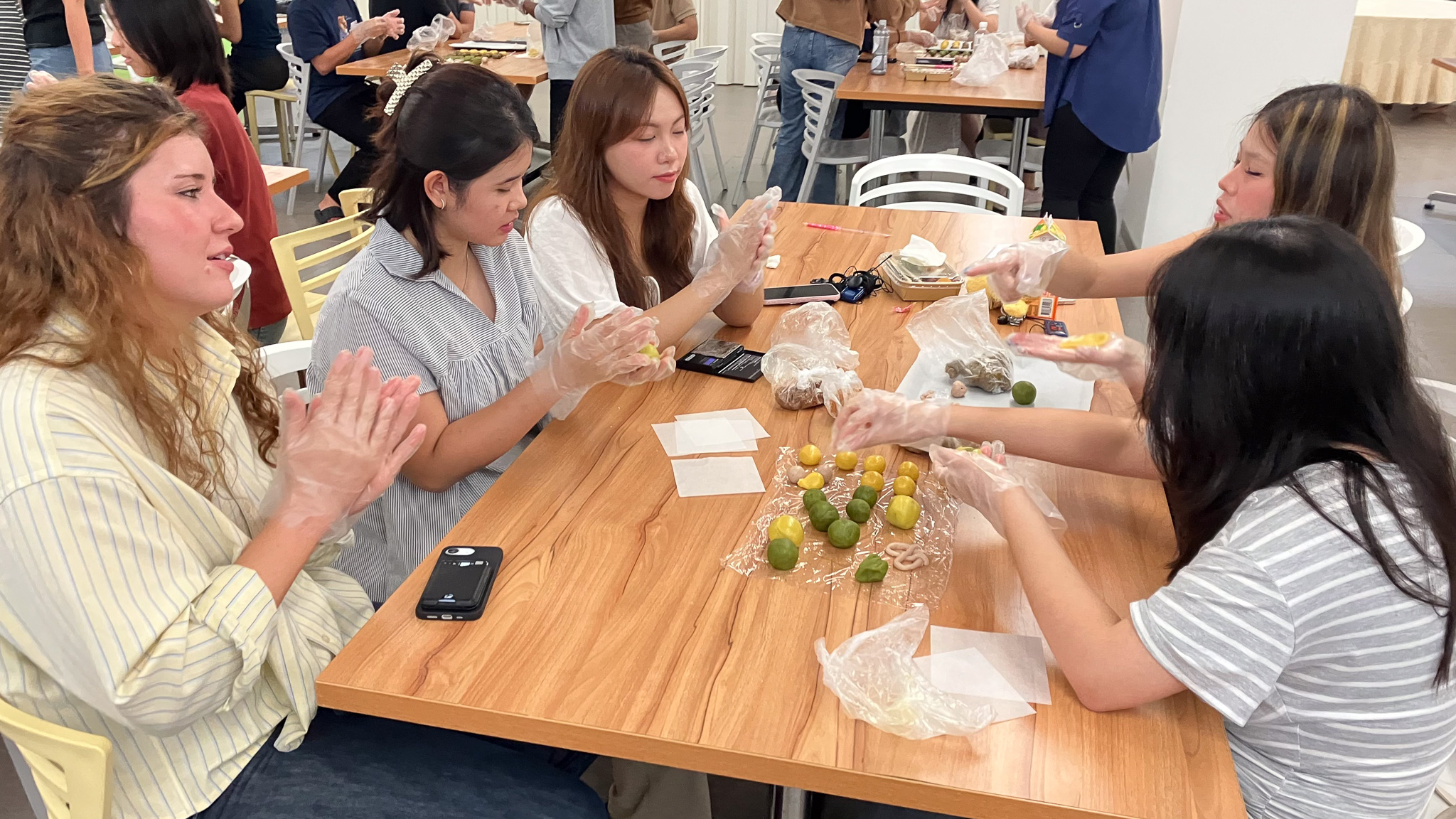 Tea Meets Mooncake: NCCU ICI Brings Maokong Tea Culture into a Hands-On Mid-Autumn Festival Experience
